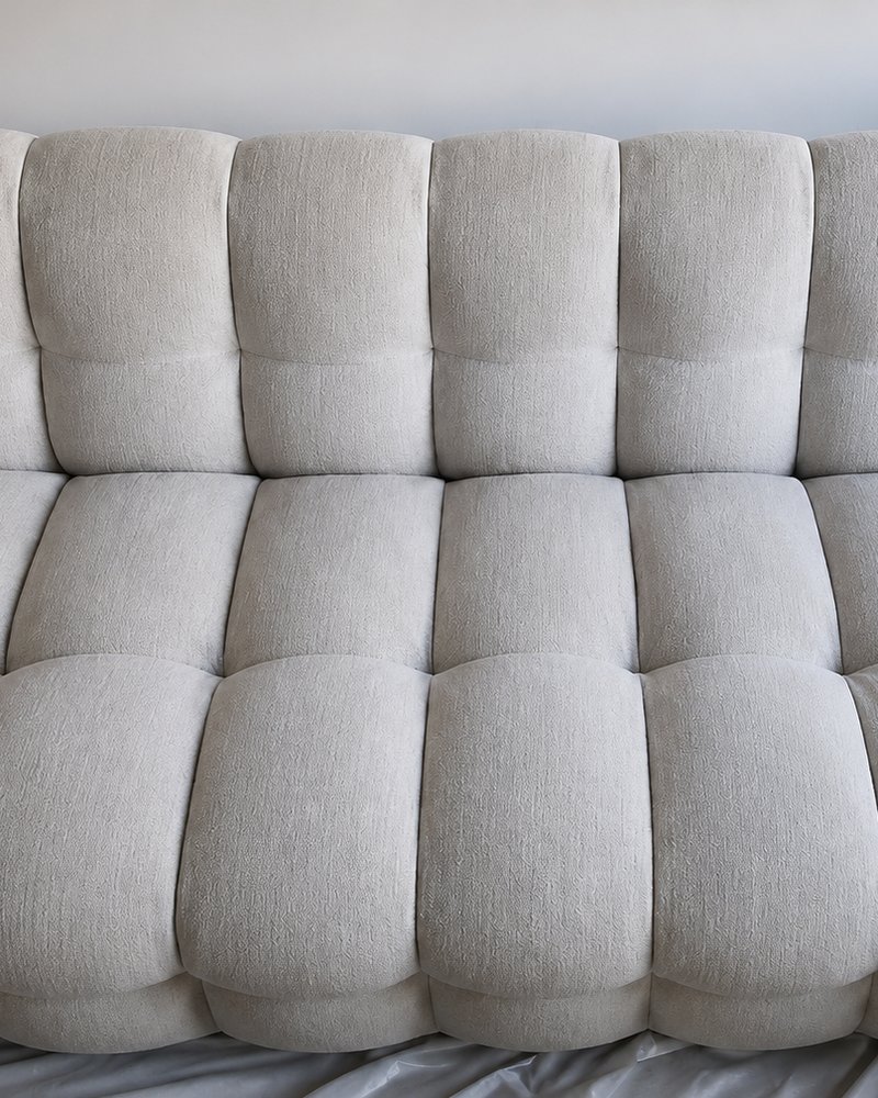 Canapé d'angle beige après nettoyage Cosmova
